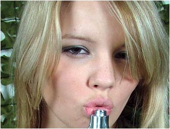 In bed With Faith smoking hot blonde teen